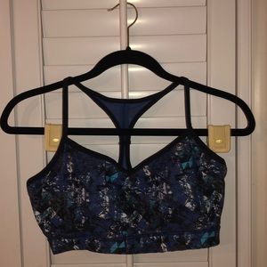 Super comfy blue patterned sports bra